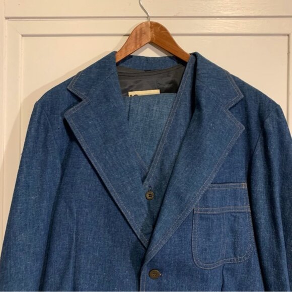 Vintage Levi's Panatela Blue Denim 3 Piece Suit Set (Sports Coat, Vest & Jeans) - Picture 2 of 16